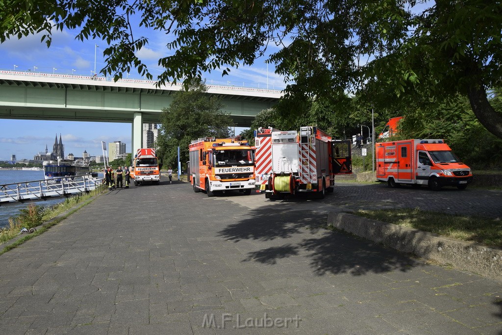 Schiff 1 Koeln in Hoehe der Koelner Zoobruecke P111.JPG - Miklos Laubert